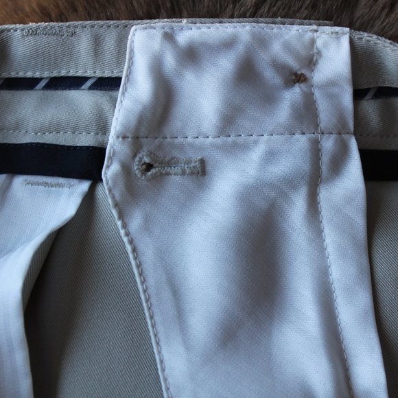 Van Heusen Beige Shorts ~30~ - Picture 9 of 10